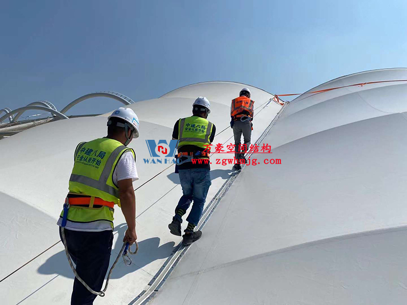 襄陽奧體中心膜結構工程膜結構安裝中
