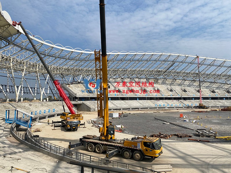 襄陽奧體中心膜結構工程膜結構安裝中