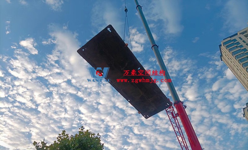 文一塘溪津門天幕鋼結(jié)構(gòu)及ETFE氣枕膜工程開(kāi)始施工