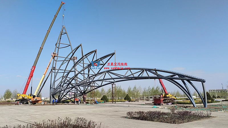 勞動最光榮，致敬一線工作者！