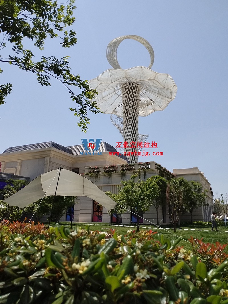 身姿輕盈，造型優(yōu)美的膜結構建筑