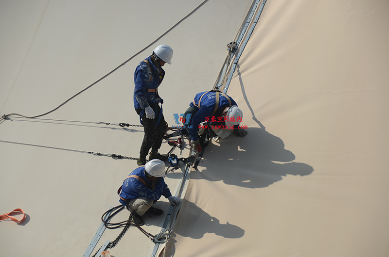 浙江真愛毯業(yè)科技有限公司廠房三屋面膜結(jié)構(gòu)工程完工大吉！