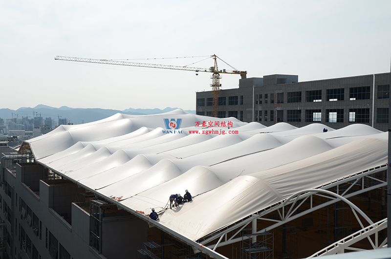 浙江真愛(ài)毯業(yè)科技有限公司廠(chǎng)房三屋面膜結(jié)構(gòu)工程完工大吉！