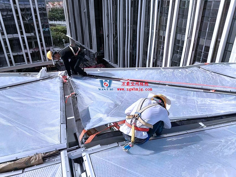 縱使烈日炎炎，腳步從未止歇！海南這個(gè)ETFE氣枕膜項(xiàng)目施工進(jìn)度有最新消息