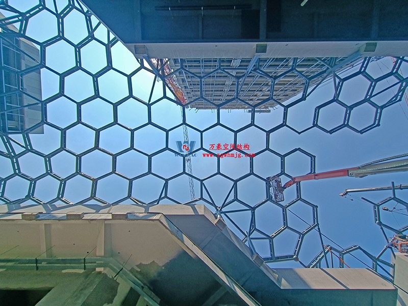 嘉興長安里ETFE氣枕鋼膜結(jié)構(gòu)頂棚工程現(xiàn)場學(xué)習(xí)觀摩會 嘉興長安里ETFE氣枕鋼膜結(jié)構(gòu)頂棚工程現(xiàn)場學(xué)習(xí)觀摩會