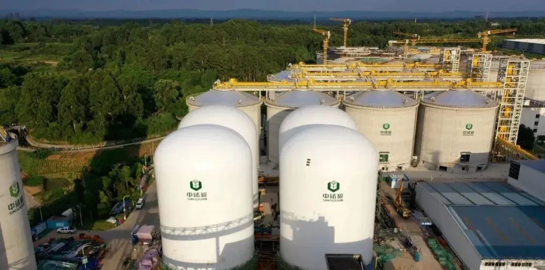 我國(guó)首批糧食【氣膜倉(cāng)】正式投運(yùn) 我國(guó)首批糧食【氣膜倉(cāng)】正式投運(yùn)