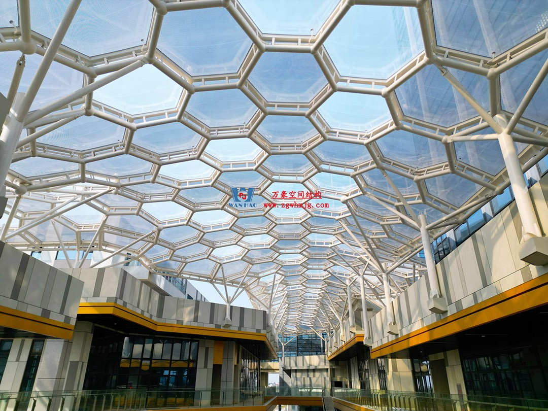 已完工，這個ETFE氣枕商業(yè)天幕閃亮登場！