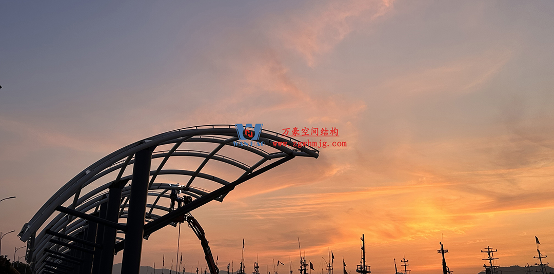 全面加速建設(shè)，創(chuàng)建優(yōu)質(zhì)精品工程