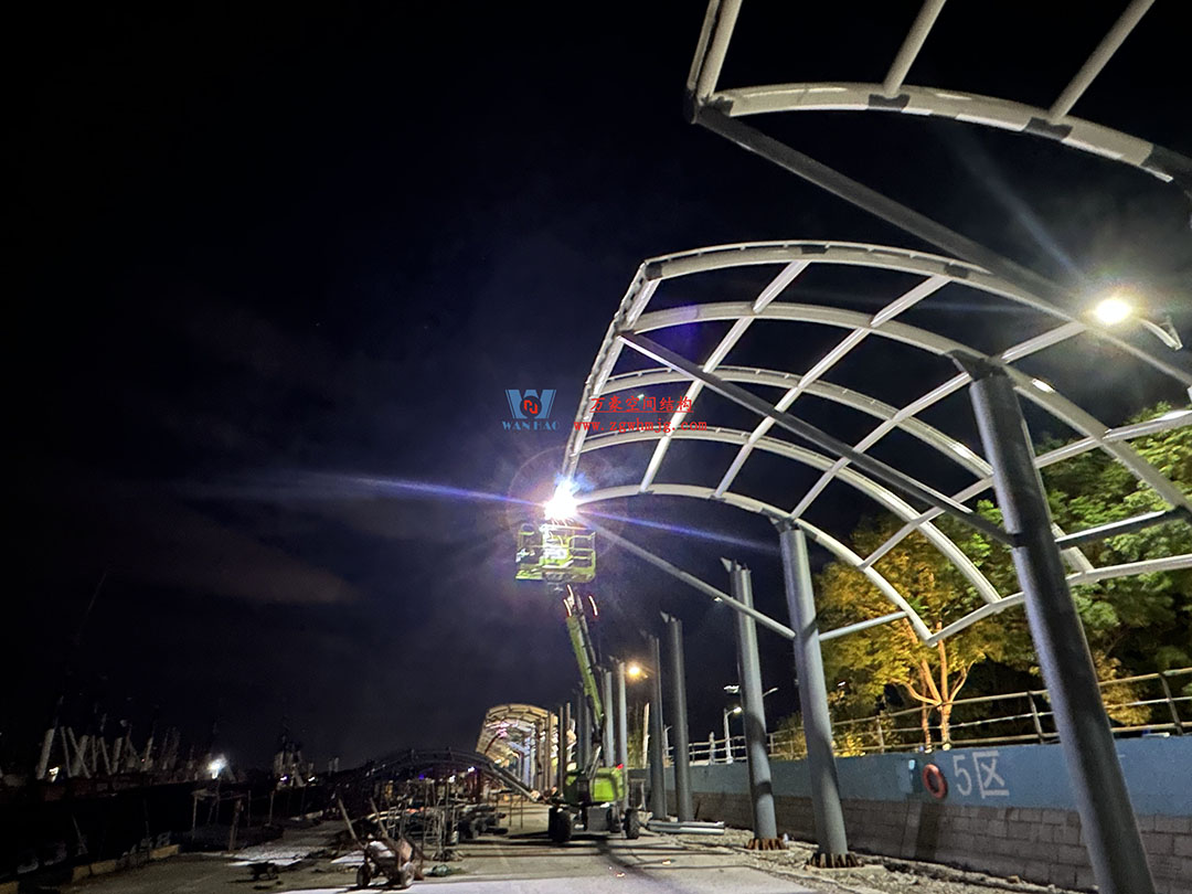 全面加速建設(shè)，創(chuàng)建優(yōu)質(zhì)精品工程