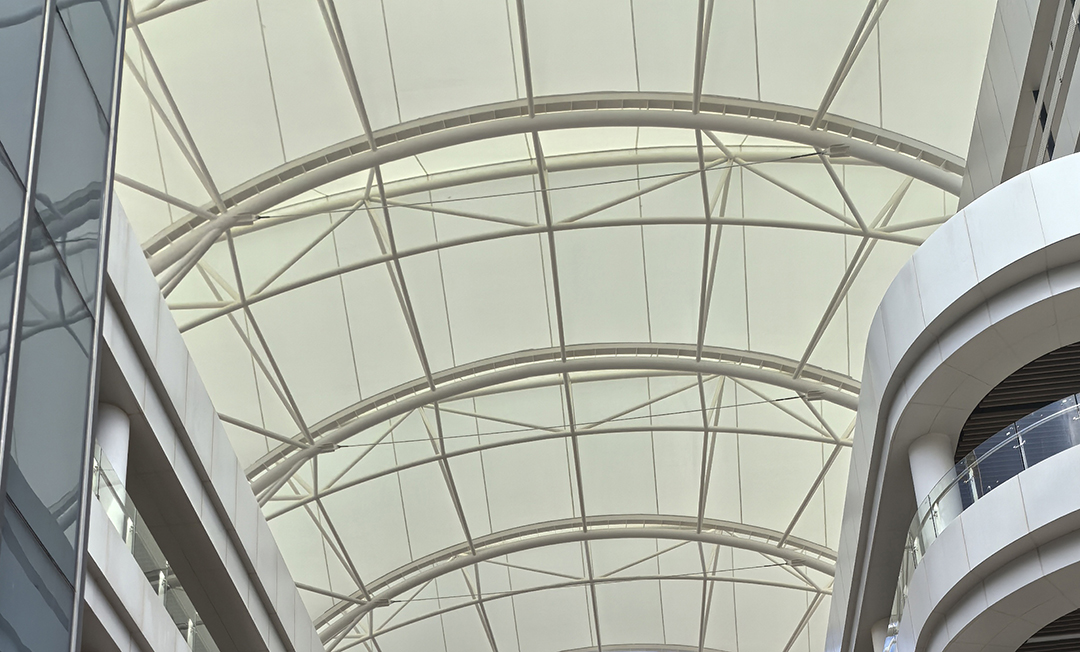 超強(qiáng)臺(tái)風(fēng)"摩羯"狂嘯登陸，這個(gè)膜結(jié)構(gòu)天幕經(jīng)受?chē)?yán)峻考驗(yàn)！