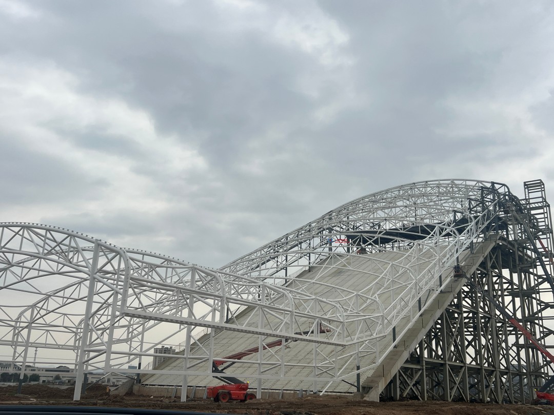 比亞迪紹興嵊州賽車場干拔沙坡觀景平臺鋼膜結(jié)構(gòu) 比亞迪紹興嵊州賽車場干拔沙坡觀景平臺鋼膜結(jié)構(gòu)