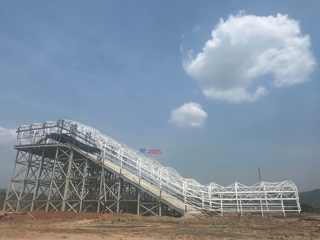 比亞迪紹興嵊州賽車場干拔沙坡觀景平臺鋼結(jié)構(gòu)項目