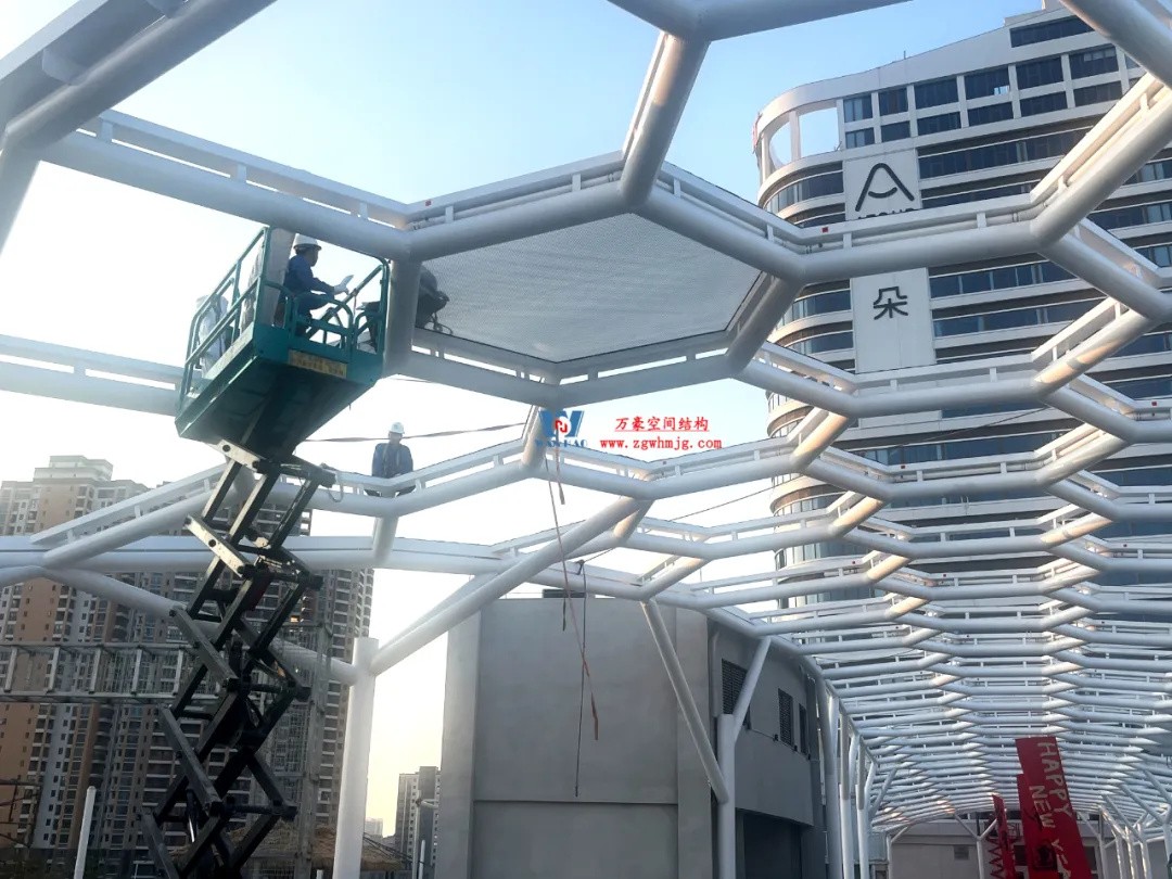 廣州茂名總匯天街商業(yè)街ETFE膜結(jié)構(gòu) 廣州茂名總匯天街商業(yè)街ETFE膜結(jié)構(gòu)