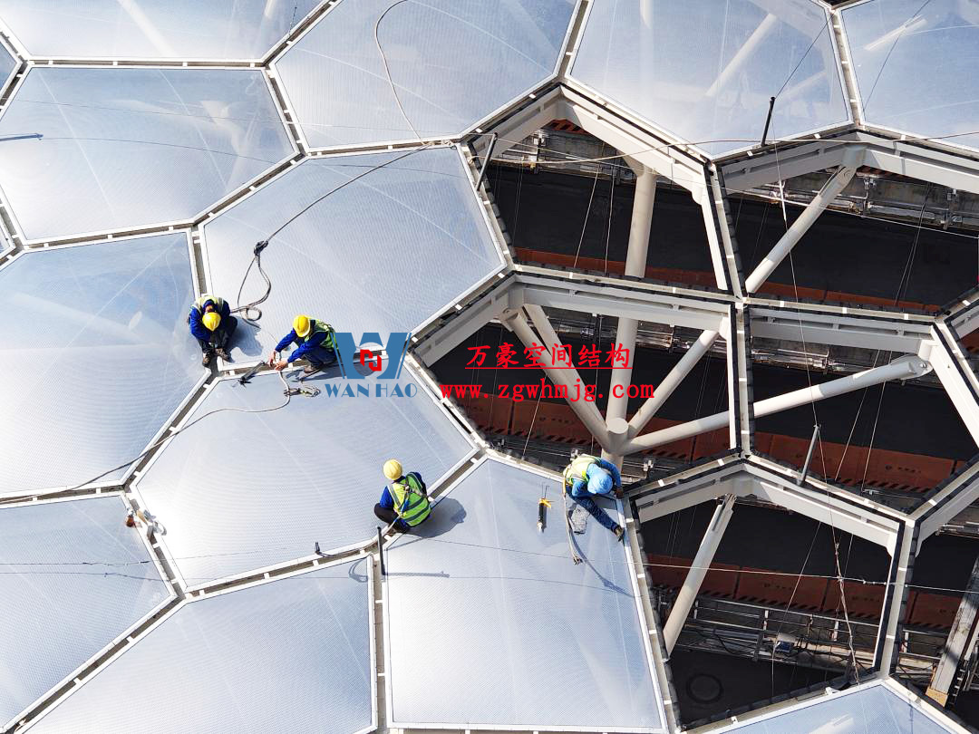 安吉縣昌碩小區(qū)地塊房產(chǎn)開發(fā)項(xiàng)目鋼結(jié)構(gòu)天幕工程