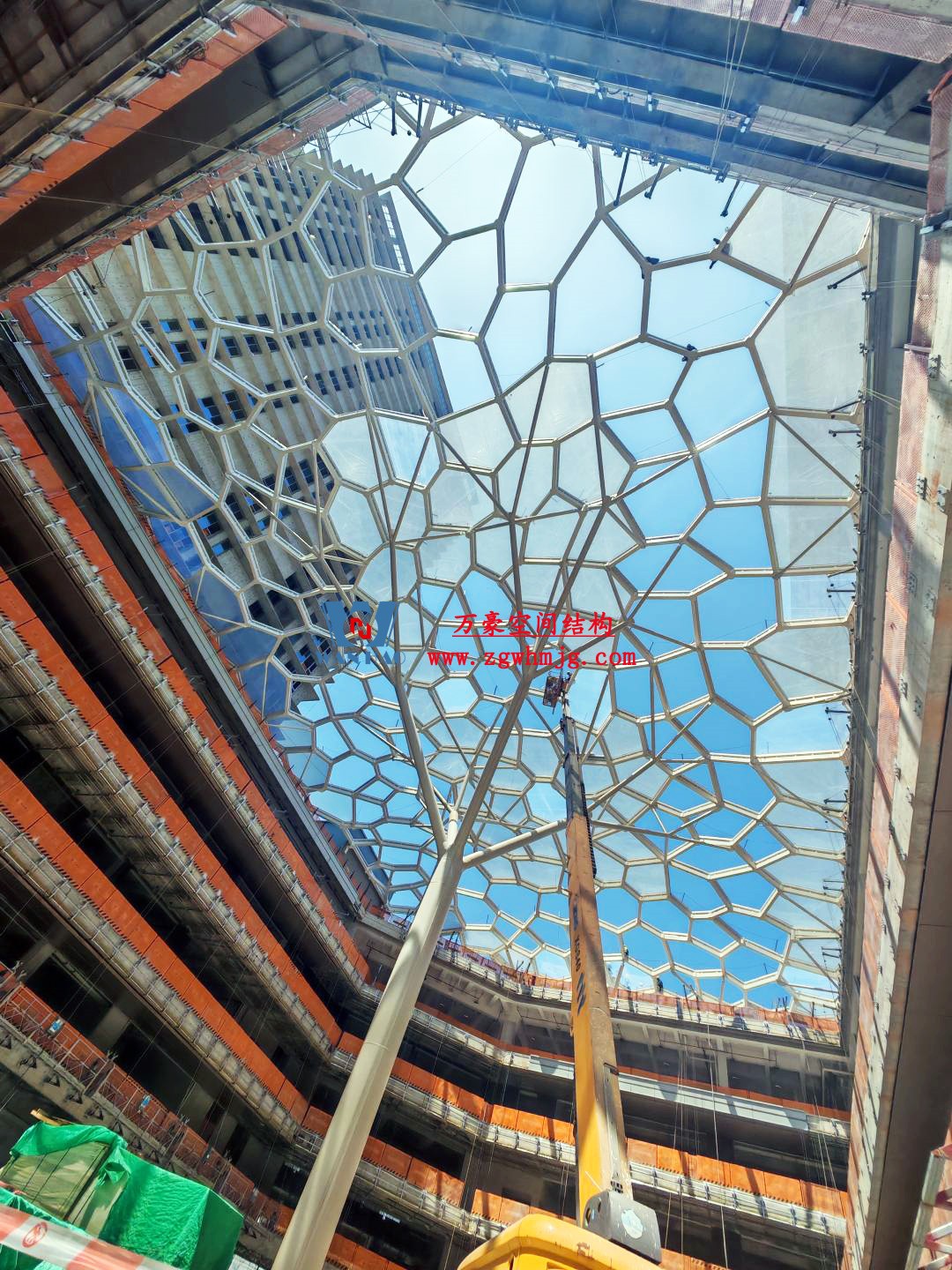 安吉縣昌碩小區(qū)地塊房產(chǎn)開(kāi)發(fā)項(xiàng)目鋼結(jié)構(gòu)天幕 安吉縣昌碩小區(qū)地塊房產(chǎn)開(kāi)發(fā)項(xiàng)目鋼結(jié)構(gòu)天幕