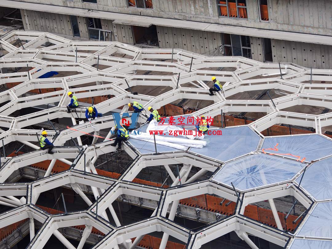 安吉縣昌碩小區(qū)地塊房產(chǎn)開(kāi)發(fā)項(xiàng)目鋼結(jié)構(gòu)天幕 安吉縣昌碩小區(qū)地塊房產(chǎn)開(kāi)發(fā)項(xiàng)目鋼結(jié)構(gòu)天幕