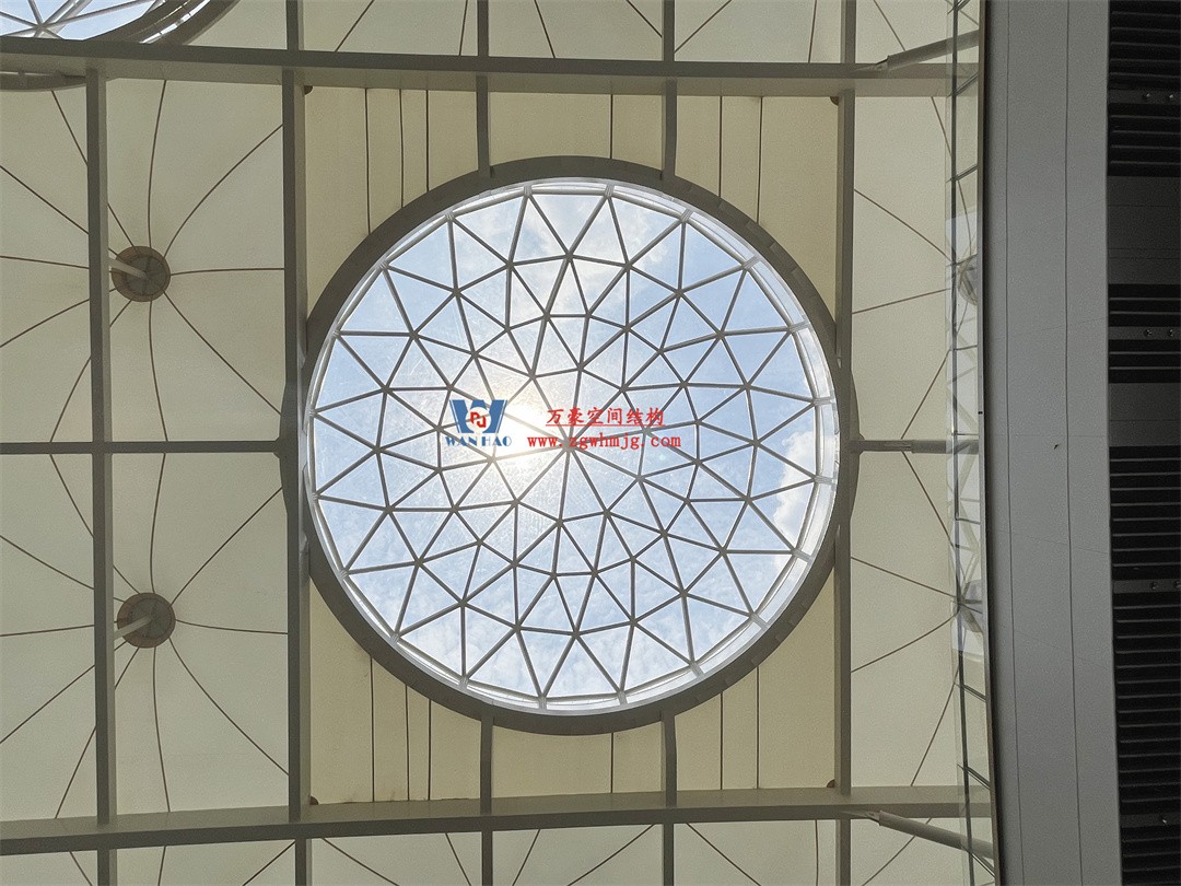 探索膜結(jié)構(gòu)在商業(yè)街區(qū)穹頂?shù)纳衿鎽?yīng)用 探索膜結(jié)構(gòu)在商業(yè)街區(qū)穹頂?shù)纳衿鎽?yīng)用
