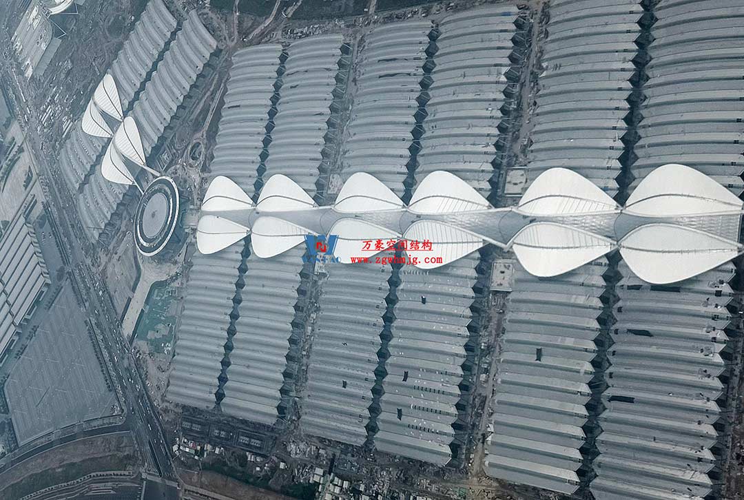 鄭州中原高鐵港數(shù)字展貿(mào)城ETFE PTFE膜結(jié)構(gòu)項目