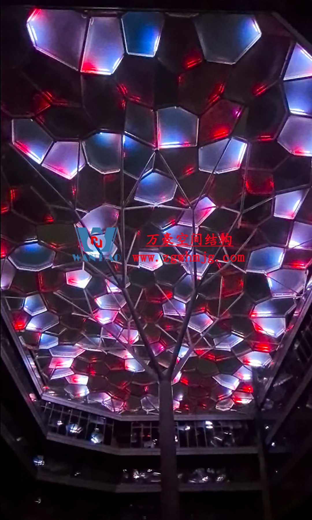 安吉縣昌碩小區(qū)地塊房產(chǎn)開(kāi)發(fā)項(xiàng)目ETFE天幕 安吉縣昌碩小區(qū)地塊房產(chǎn)開(kāi)發(fā)項(xiàng)目ETFE天幕