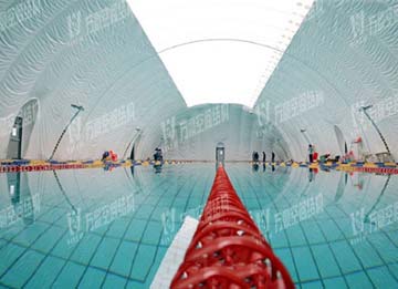 充氣膜游泳館好用嗎？充氣膜結(jié)構(gòu)游泳館有哪些優(yōu)點(diǎn)特點(diǎn)？