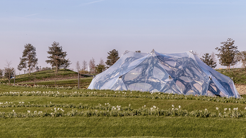 ETFE膜結(jié)構(gòu)在膜建筑中有哪些競爭優(yōu)勢？ETFE膜結(jié)構(gòu)特點(diǎn)有哪些？