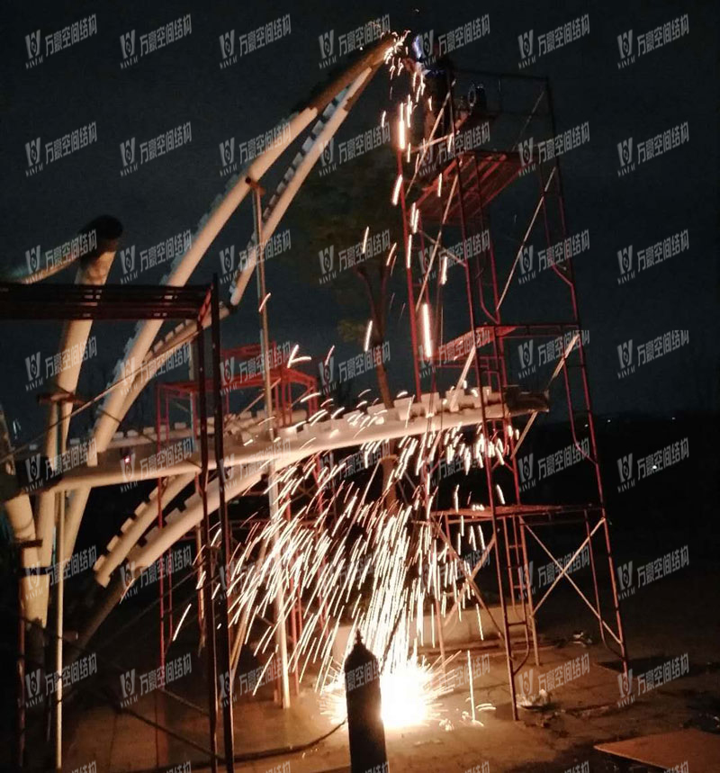 東莞市東江西岸PTFE網(wǎng)格覆膜結(jié)構項目